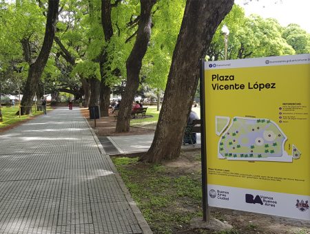 Plaza Vicente Lopez y Planes